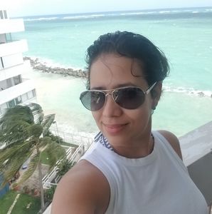 Meet your Posher, Beatriz